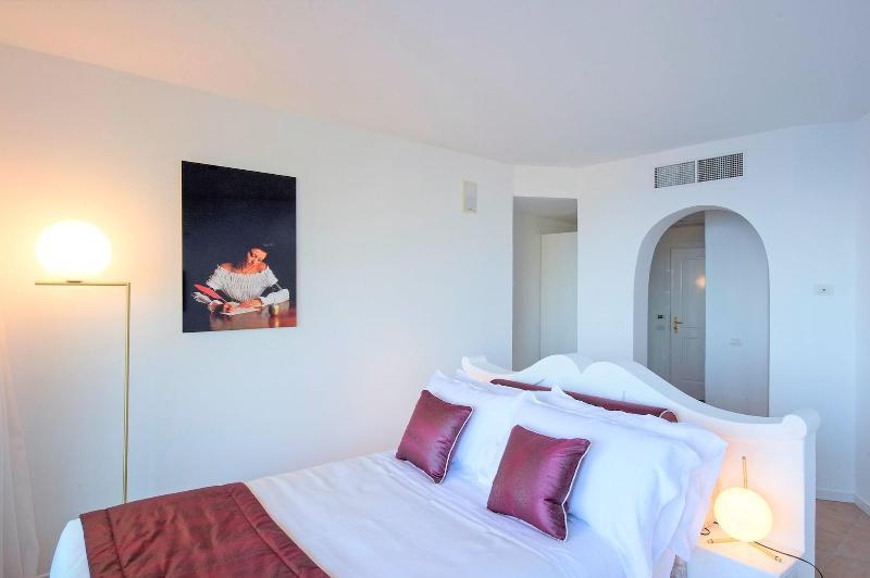 Piccolo Sant'andrea Hotel 5*